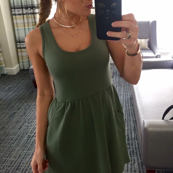 Green tank dress - Picture 2 of 3
